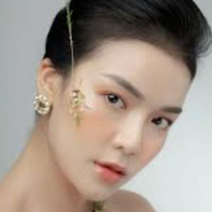 Meet your Posher, Tran